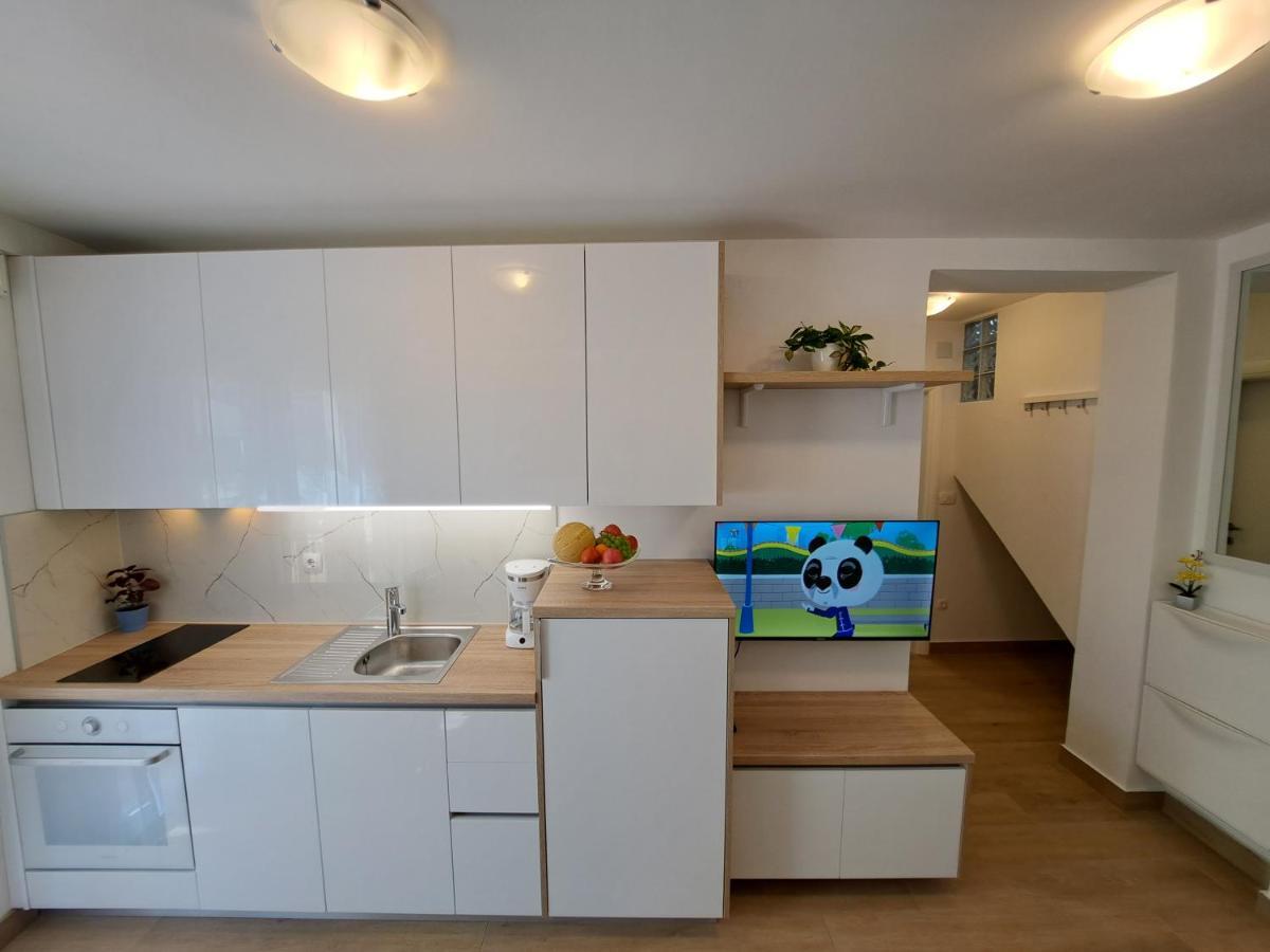 Appartamento Jalumi Zara Esterno foto